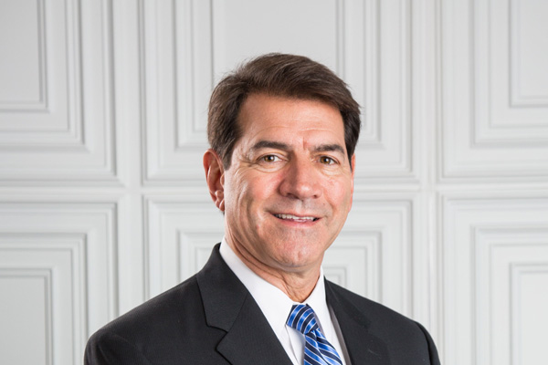 Michael Grau1
